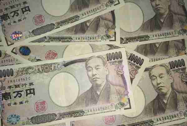 超级贬值的日元，日本被中国打败的日子