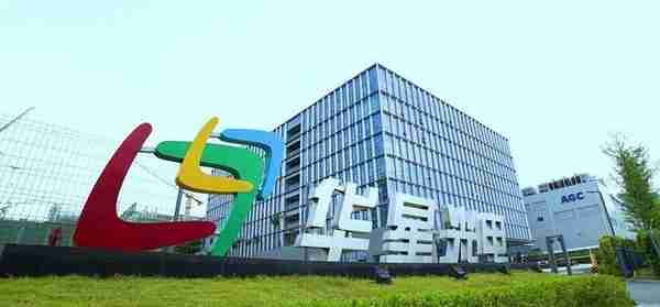 武汉TCL 空调智能产业园，一期总投资10.8亿，规模24.5万平方米