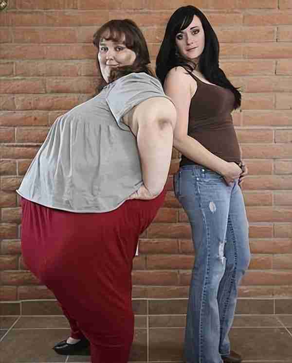 美国1450斤重量级美女，被富二代疯狂追求，婚后育两子生活幸福