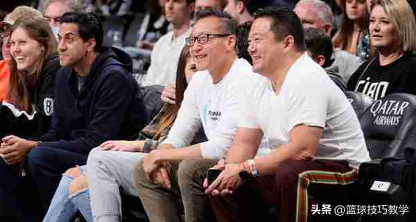 年味最足的NBA球队！西蒙斯向中国捐球场！篮网主场春节元素满满