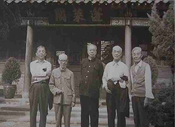 1932年，清华教师陈寅恪出上联“孙行者”，一考生答：“胡适之”