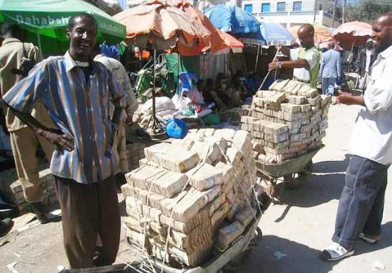 10亿津巴布韦币兑换人民币汇率(10万津巴布韦币和人民币的汇率)