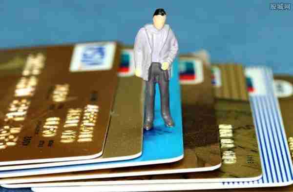 中介办卡为什么这么快 中介代办信用卡可靠吗？